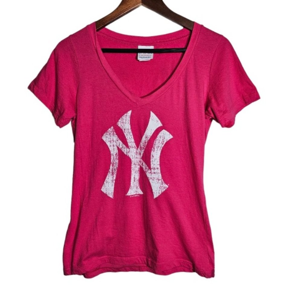 New York Yankees Authentic (5th & Ocean) Bright Pink T-shirt - Size L